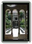 Franciscan cloister * 416 x 600 * (53KB)