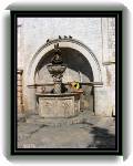 Small Onofrio fountain * 463 x 600 * (68KB)